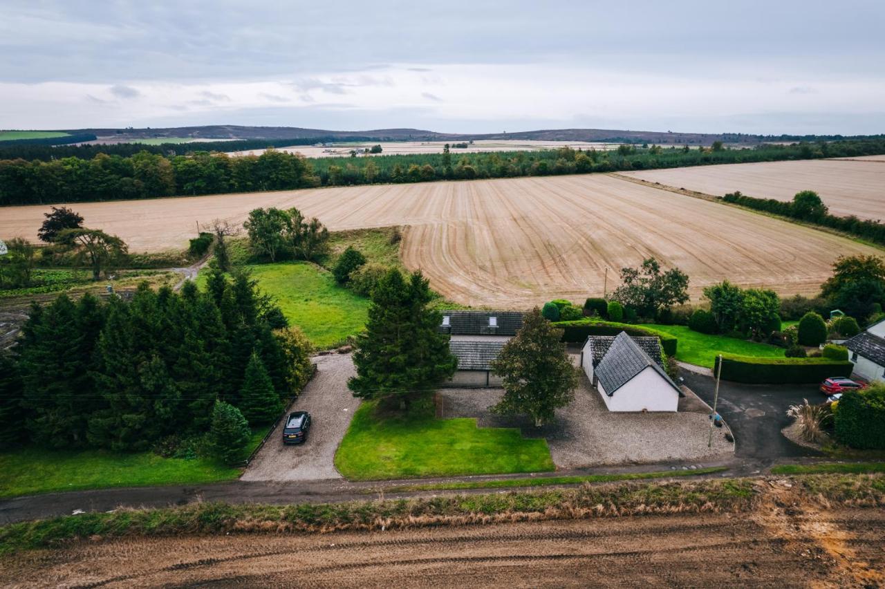 Apartamento The Cosy Coo Shed Forfar Exterior foto